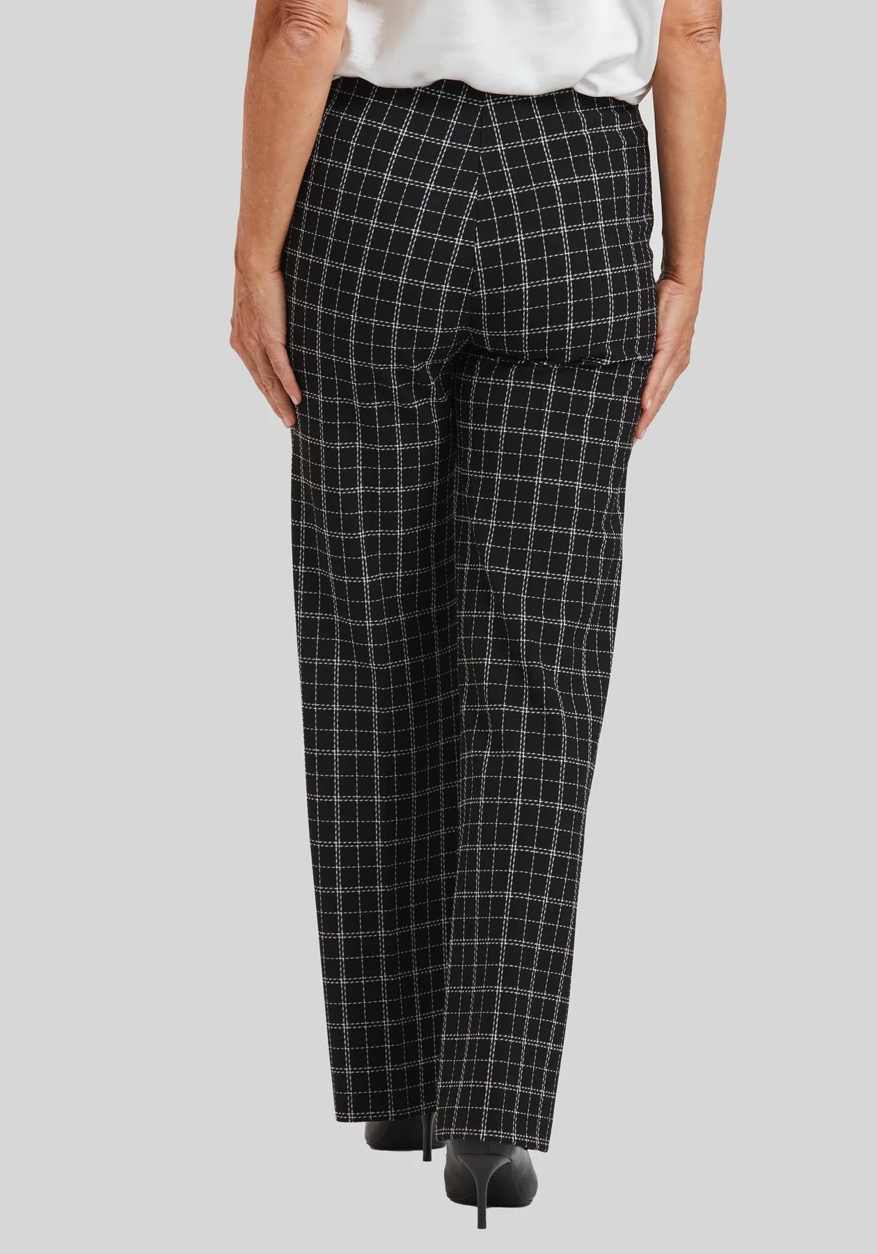 Jules Clean Pull On Pant - Carbon Copenhagen Window