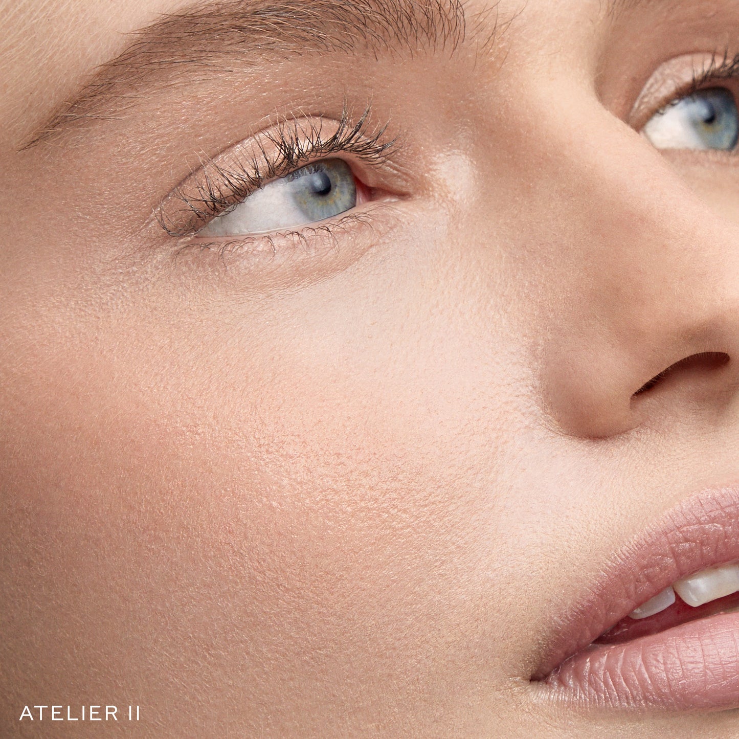 Vital Skin Foundation Stick - Atelier II