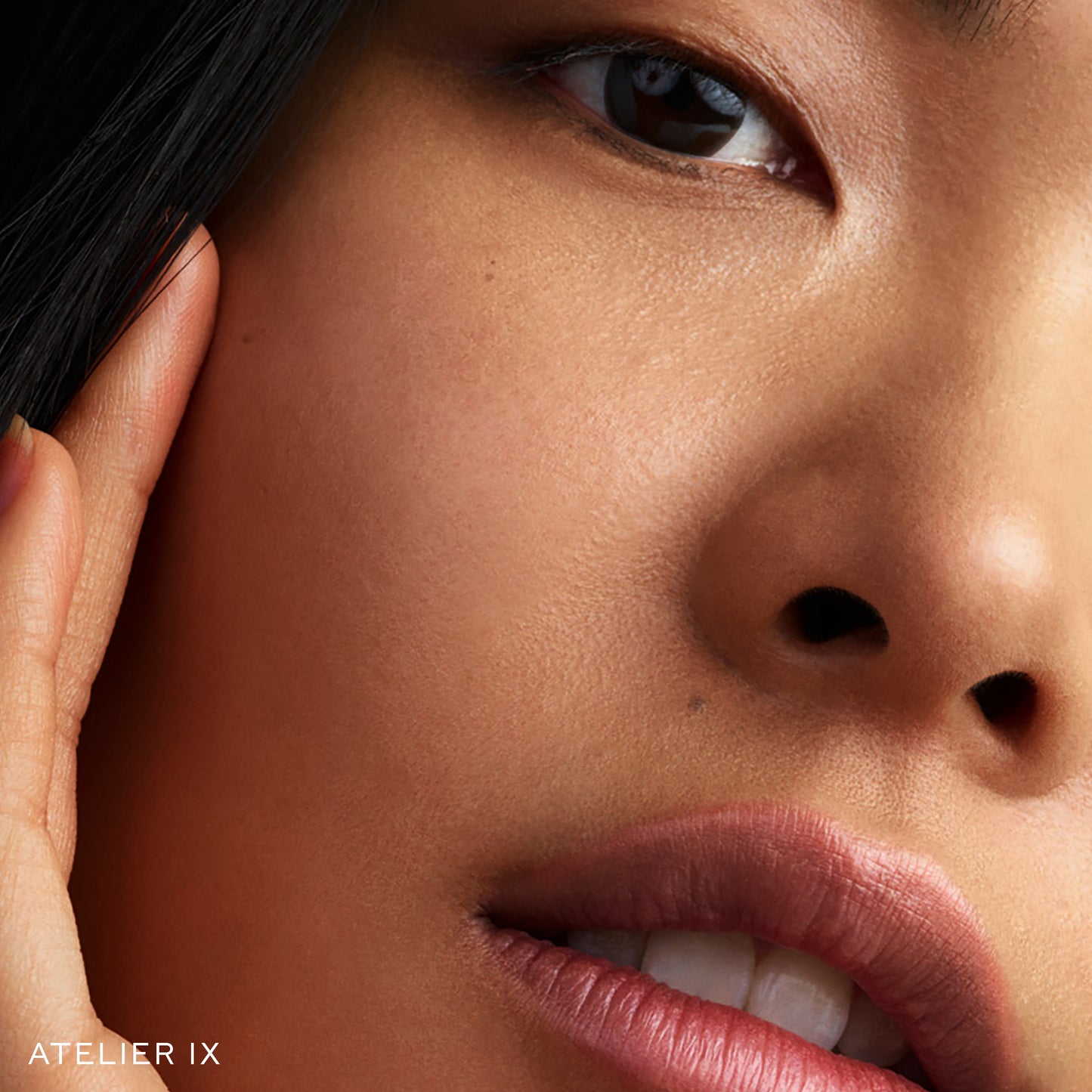 Vital Skin Foundation Stick - Atelier IX