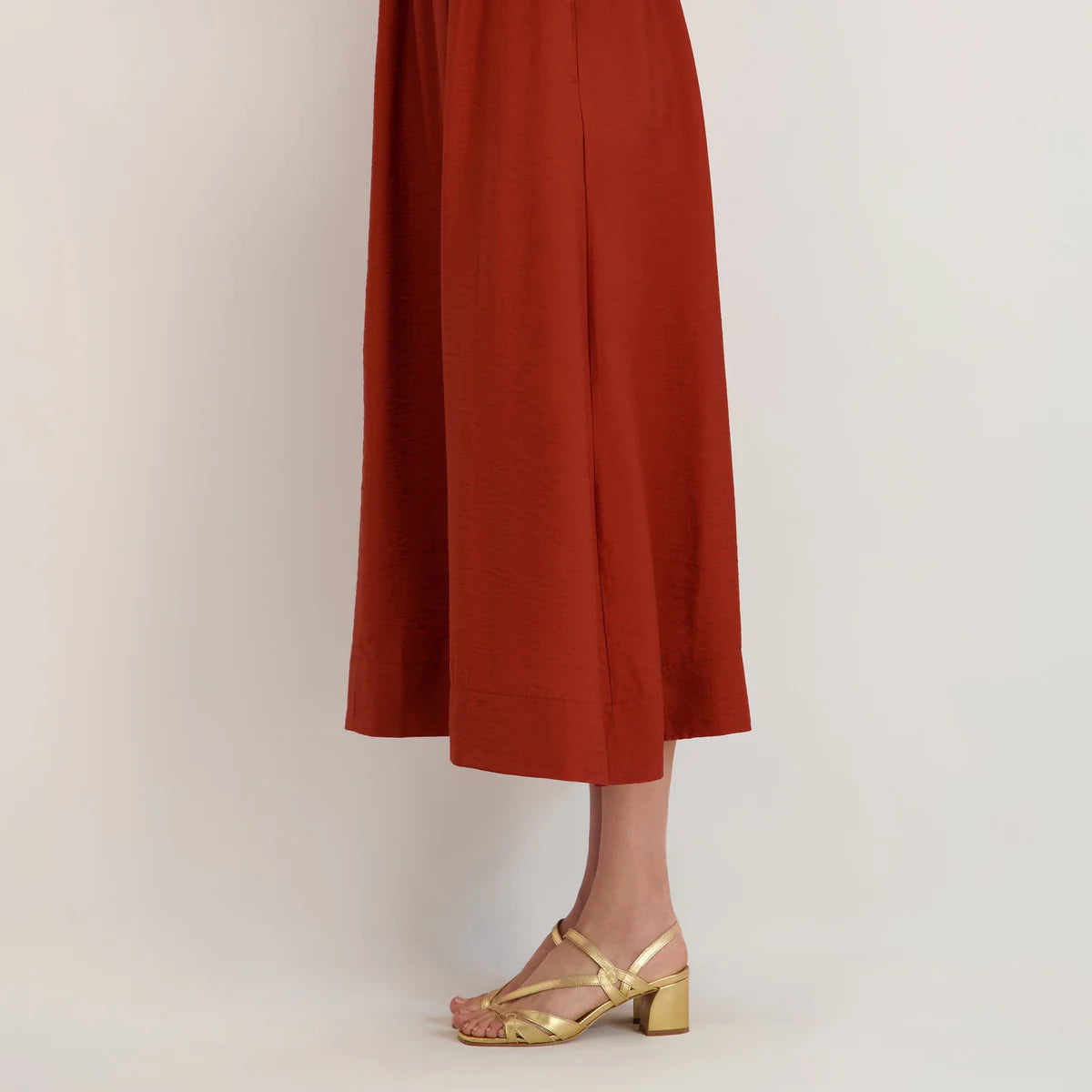Gyoda Mid Heel Sandal - Gold