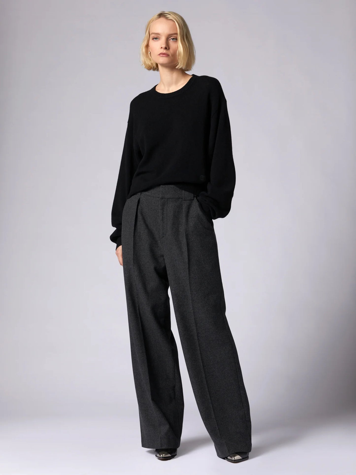 Elodie Crew Sweater - Black