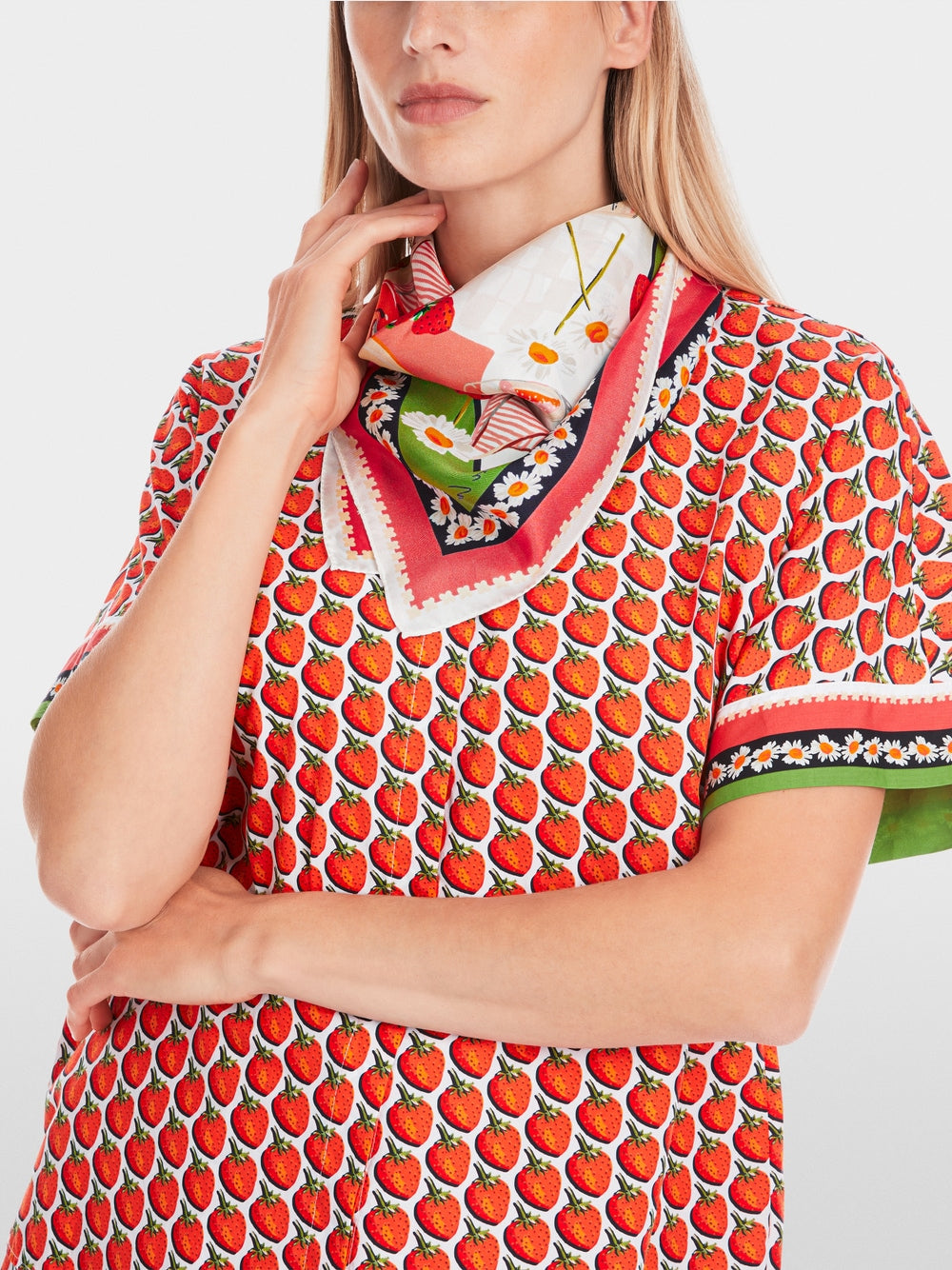 Silk scarf with lobster print - Deep Coral