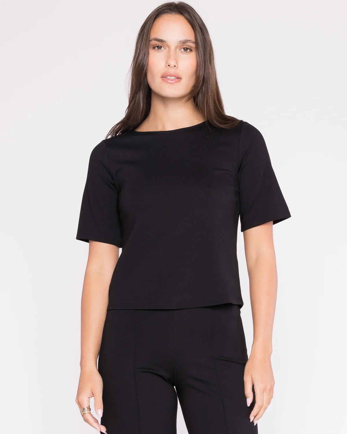 PONTE KNIT SHORT SLEEVE TOP EXTENDED - Black