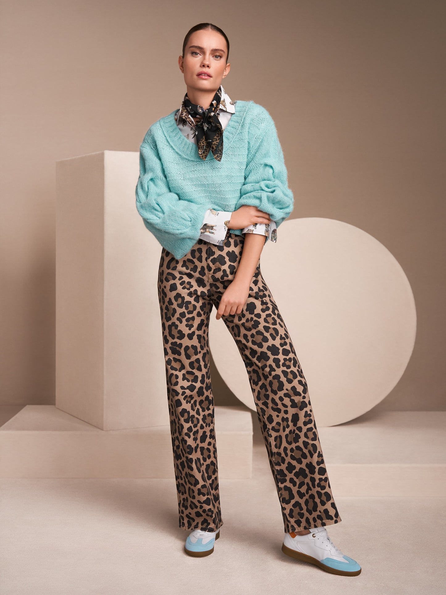 Wigan Wide Jeans with High Waistband - Milk Coffee