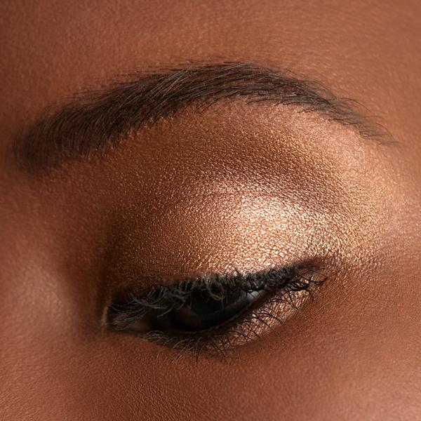 Luminescent Eye Shade - Lion