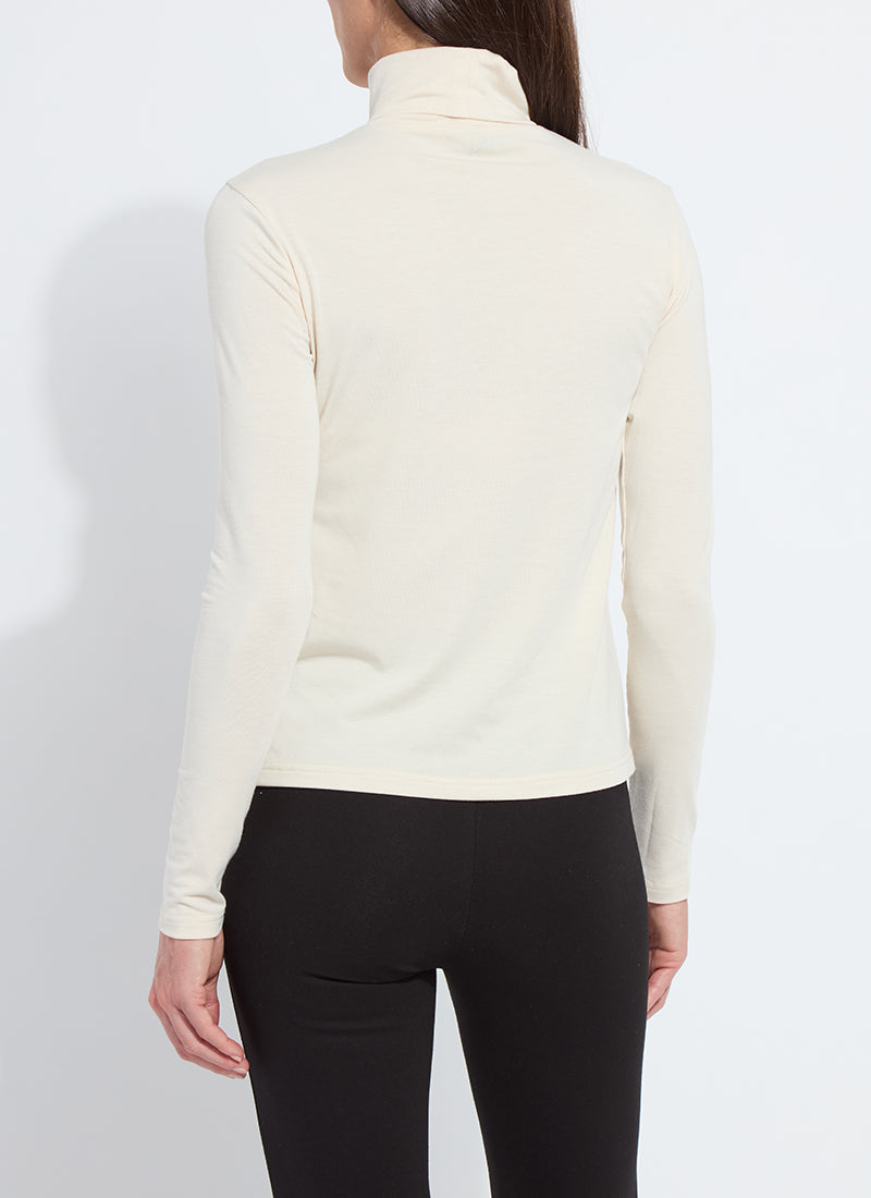 Essential Longsleeve Turtleneck - Latte