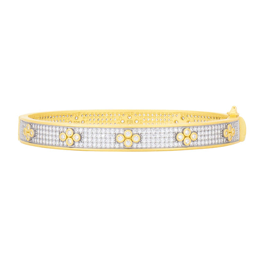 SIGNATURE BROOKLYN IN BLOOM CLOVER HINGE PAVÉ BANGLE