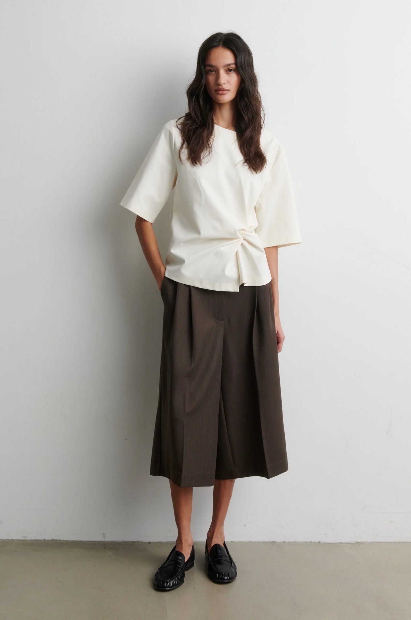 Arkai Drape Tee - Eggnog