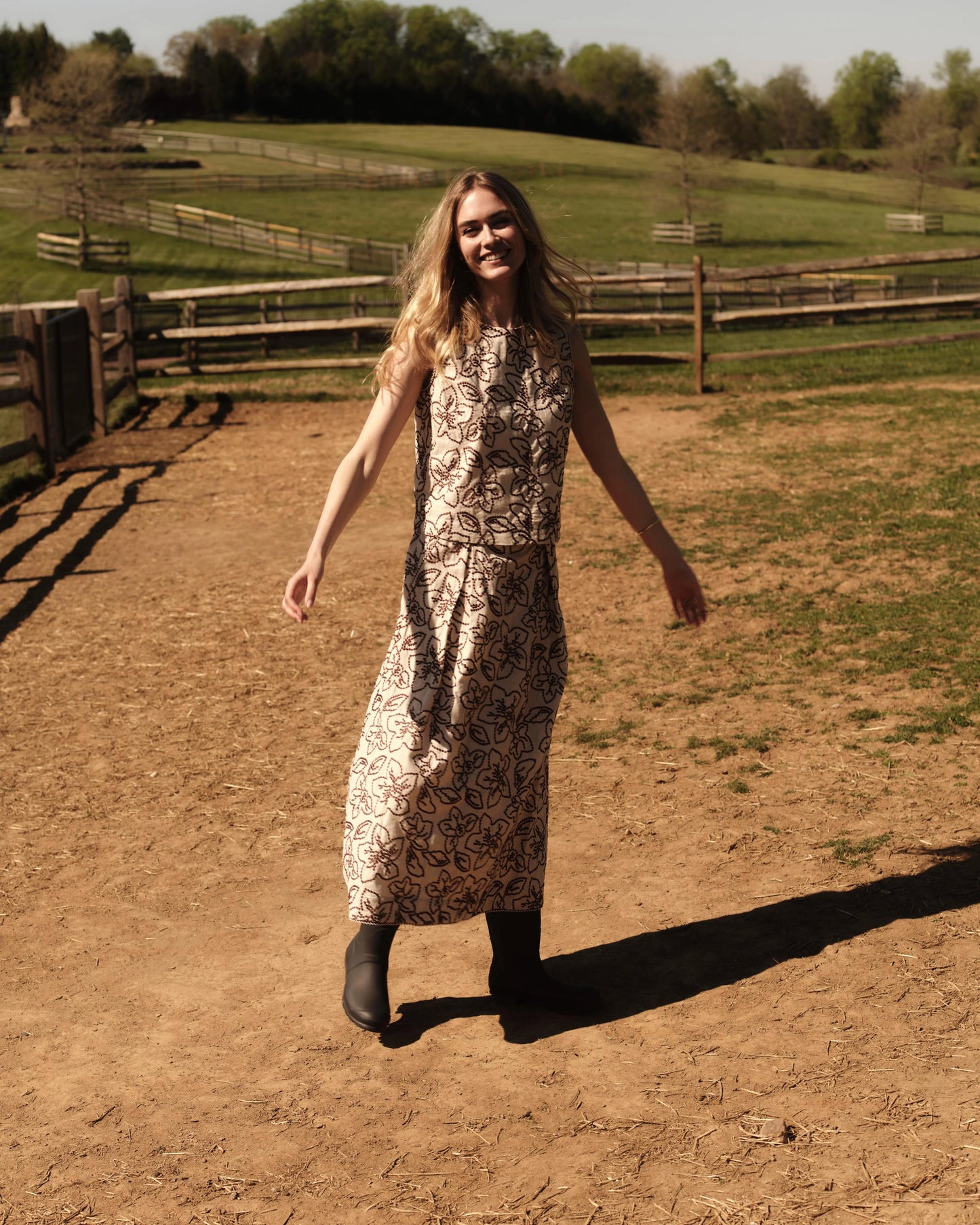 Bea Midi Skirt - Field Floral Embroidery