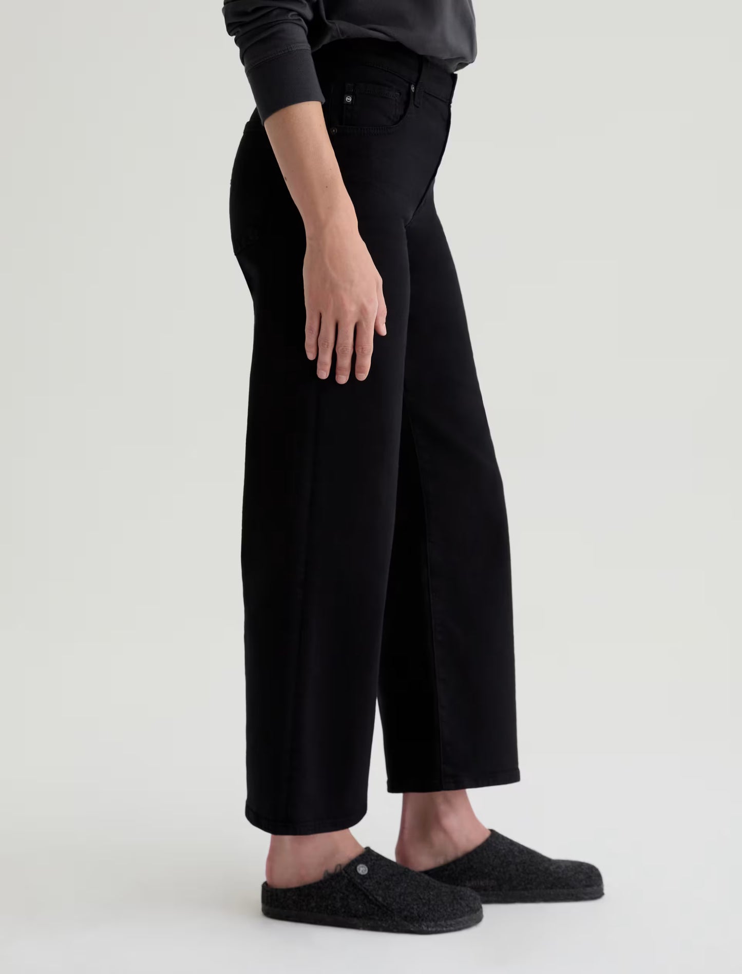 Saige Mid-Rise Wide Leg Crop - Super Black