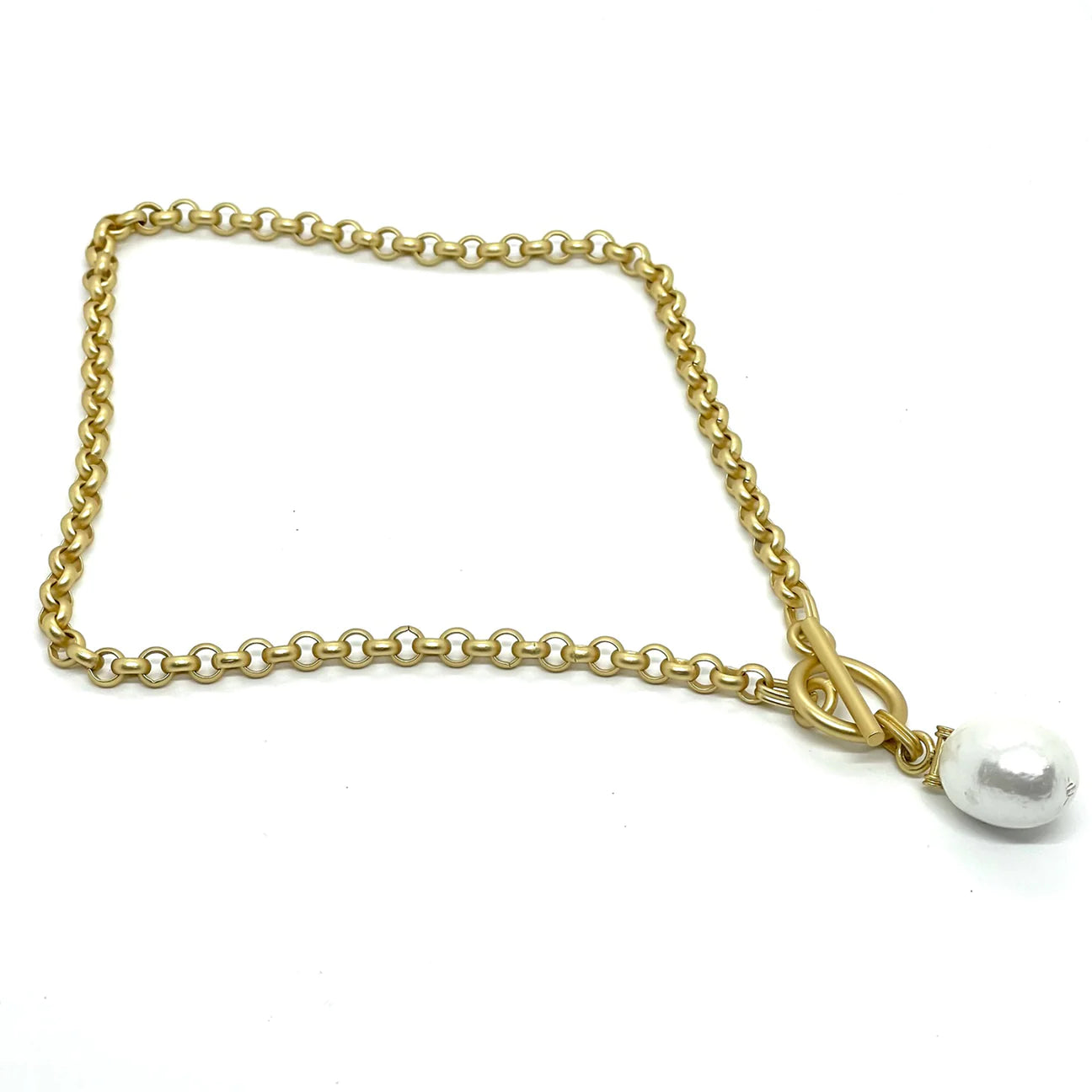 Cotton Pearl Bar Pendant on Matte Gold Toggle Chain