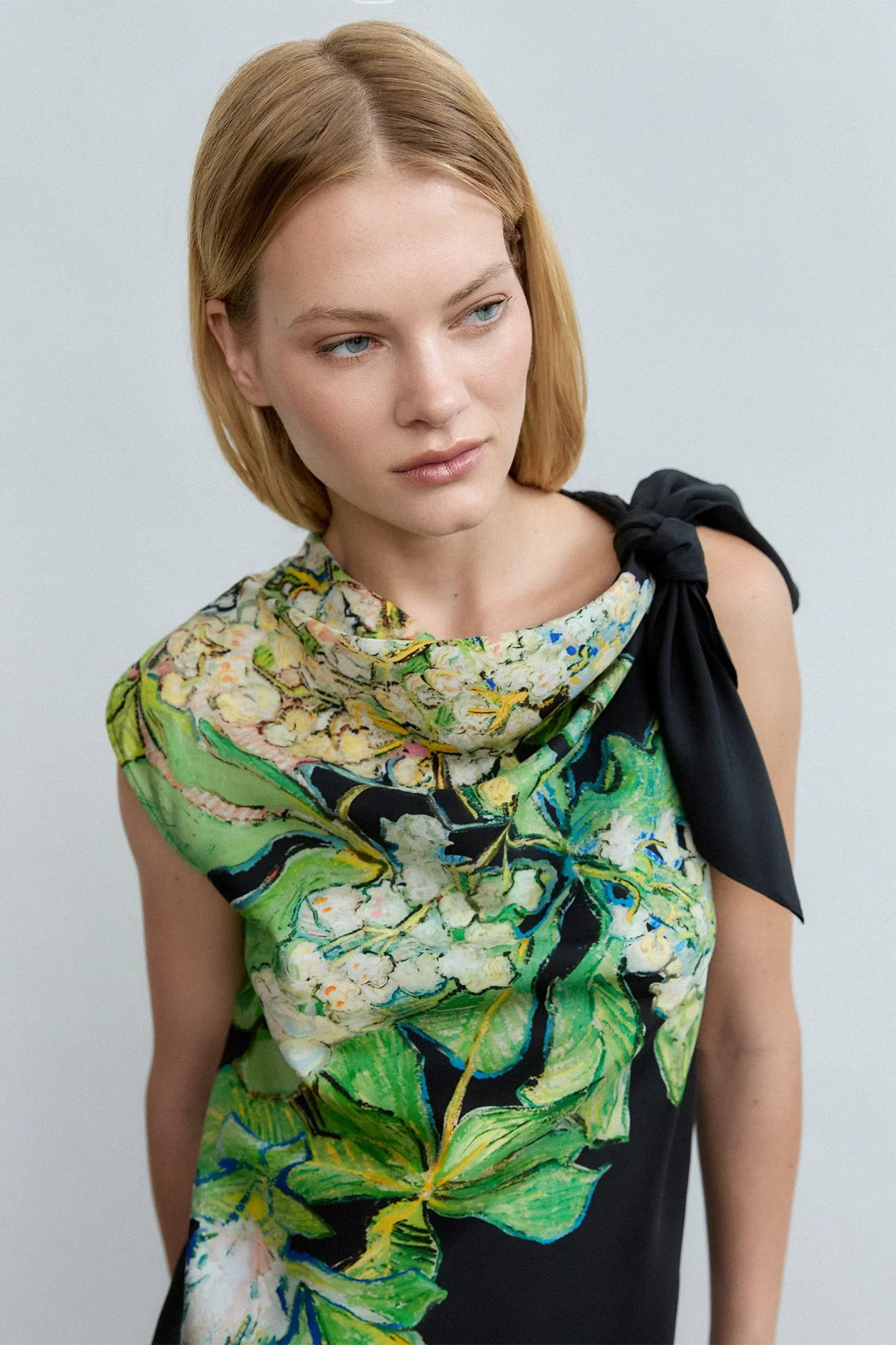 Floral Side Tie Top - Black