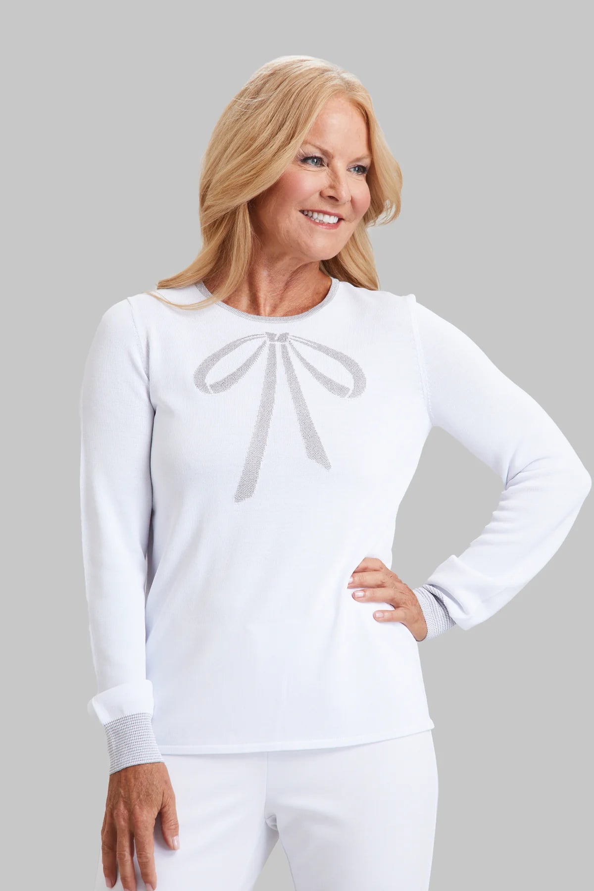 Intarsia Bow Crew Sweater - White