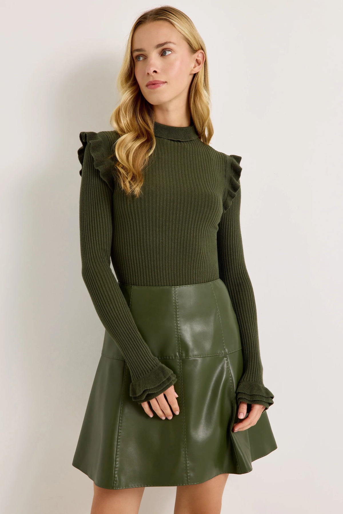 Tinley Turtleneck - Juniper Green