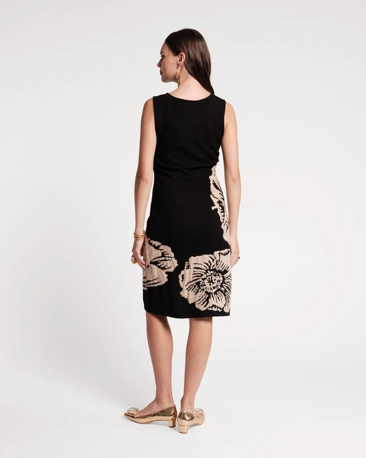 Swan Shift Dress - Carefree Chrysanthemum