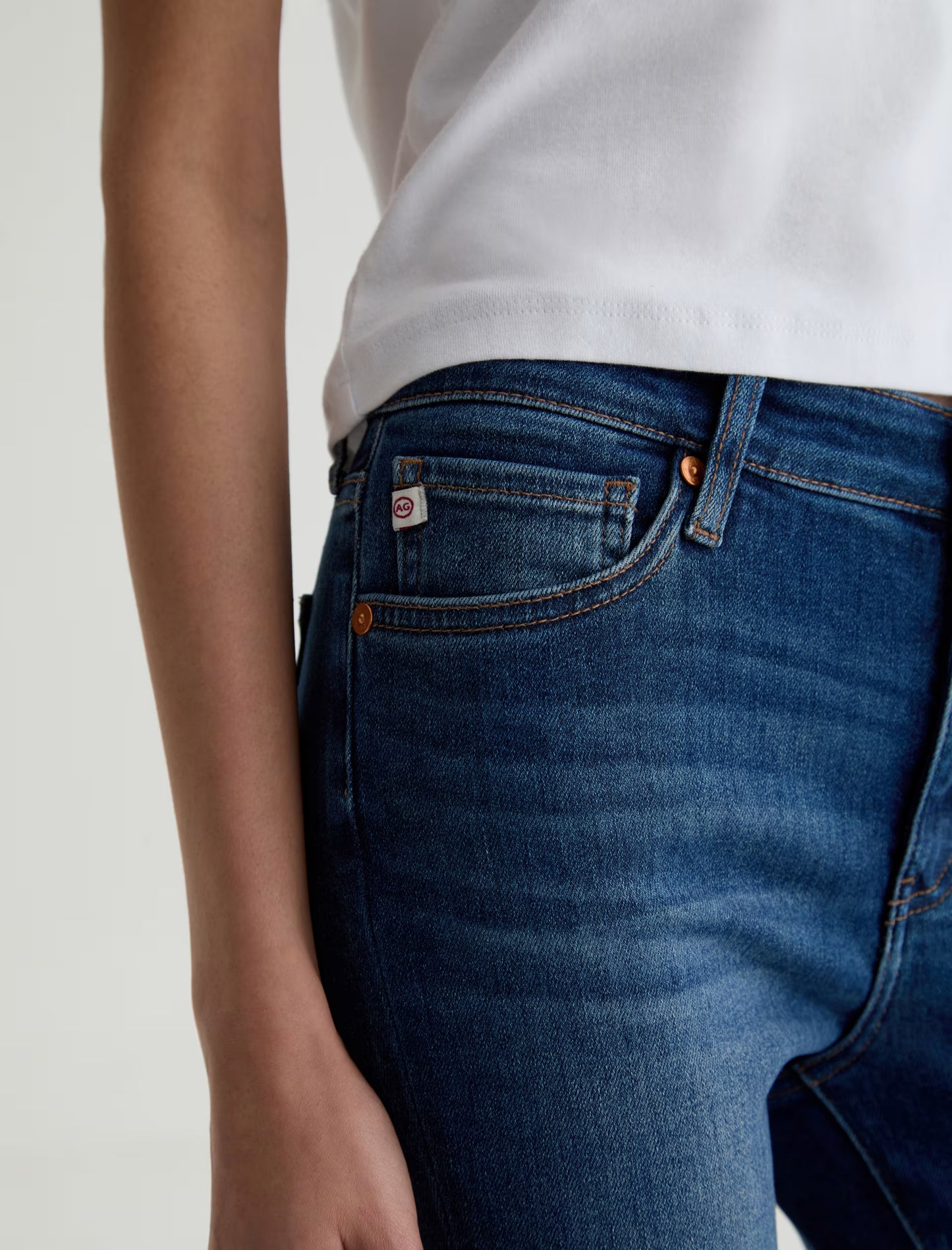 Mari Mid-Rise Slim Straight - 12 Years Assumption