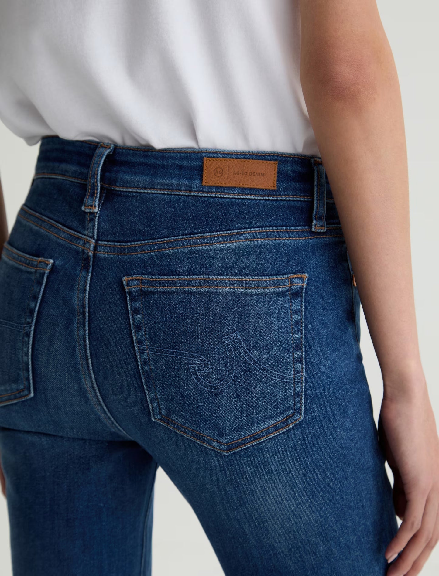 Mari Mid-Rise Slim Straight - 12 Years Assumption