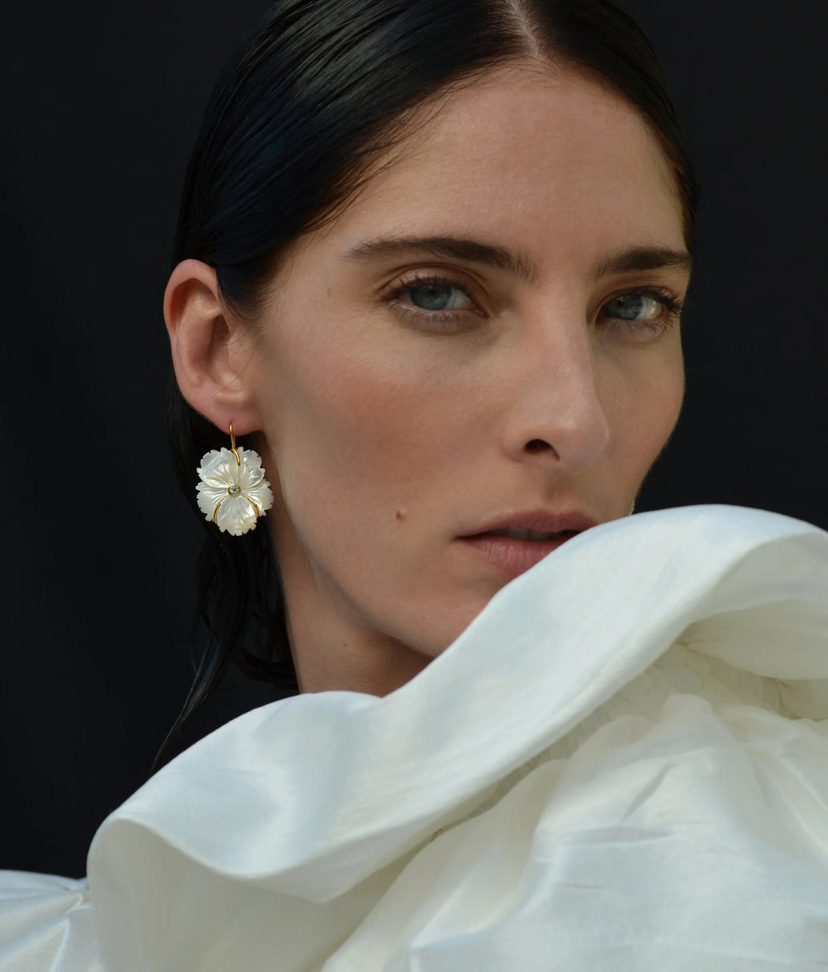 New Bloom Earrings - Mother of Pearl