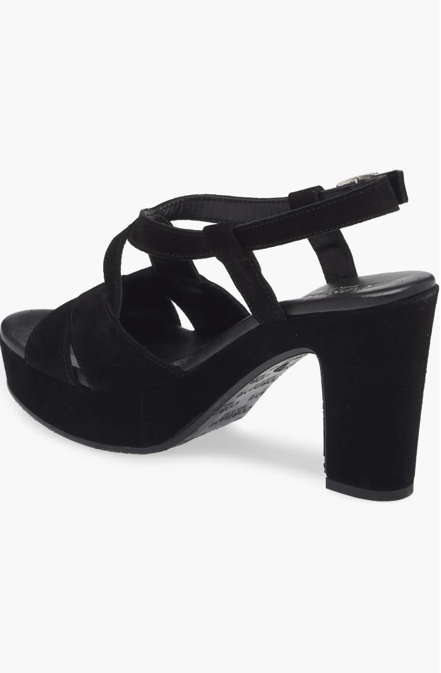 Tahlia - Crosta Nero