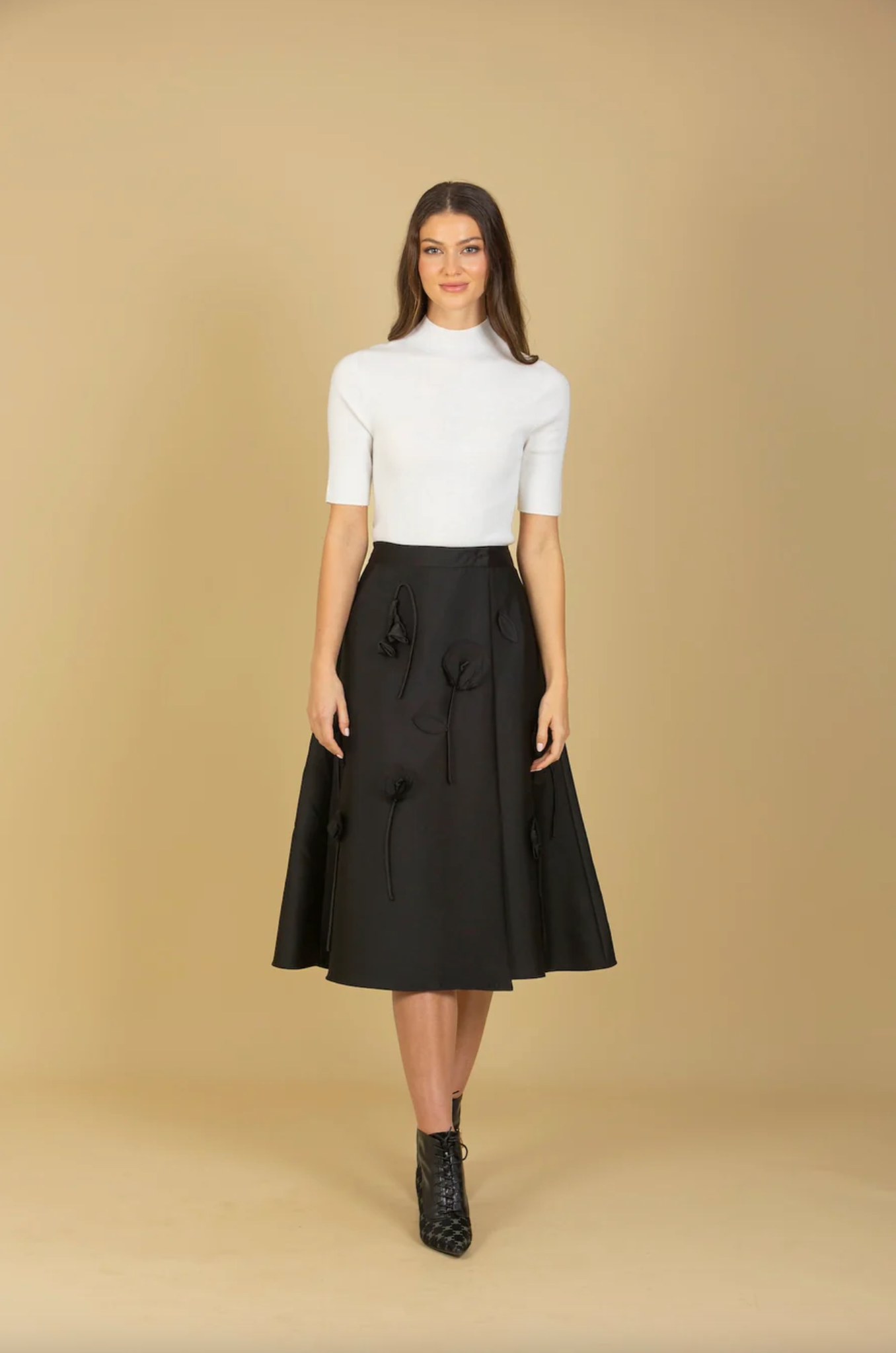 Wool Silk Blended Wrap Skirt with Flower Appliqué