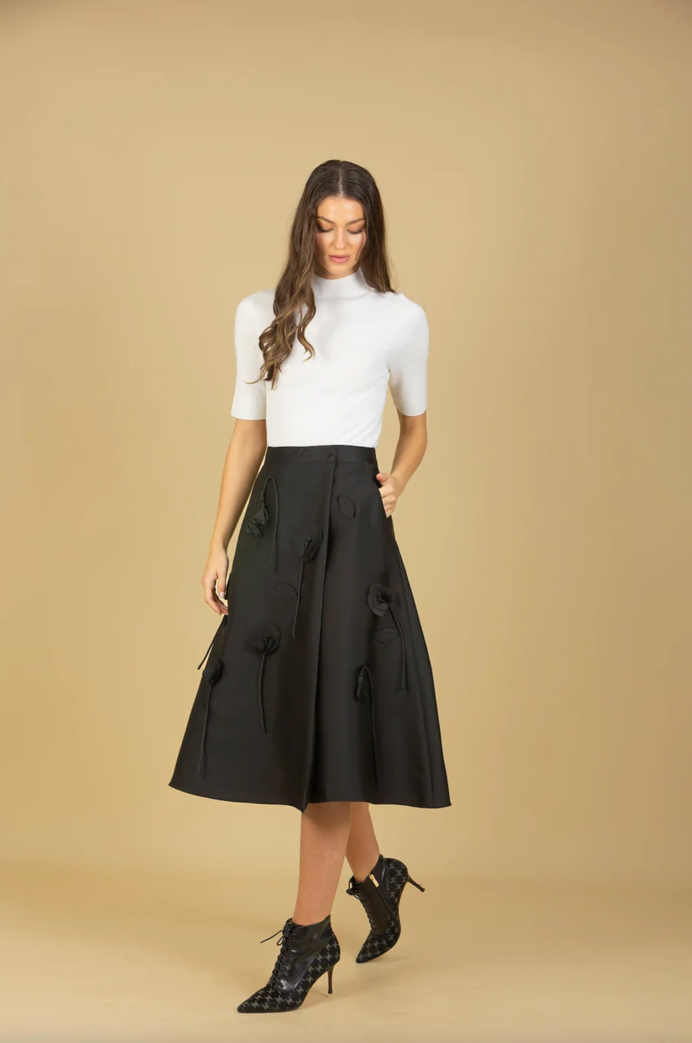 Wool Silk Blended Wrap Skirt with Flower Appliqué