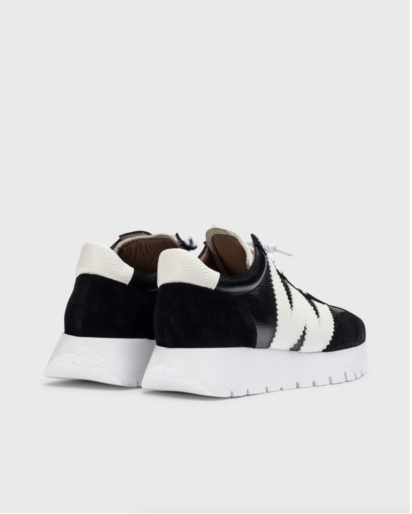Odisei 76 Sneakers - Black