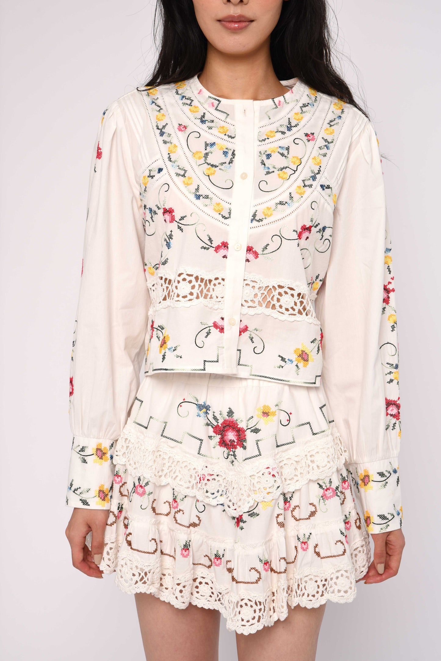 Hallie Top - Tea Rose Embroidery