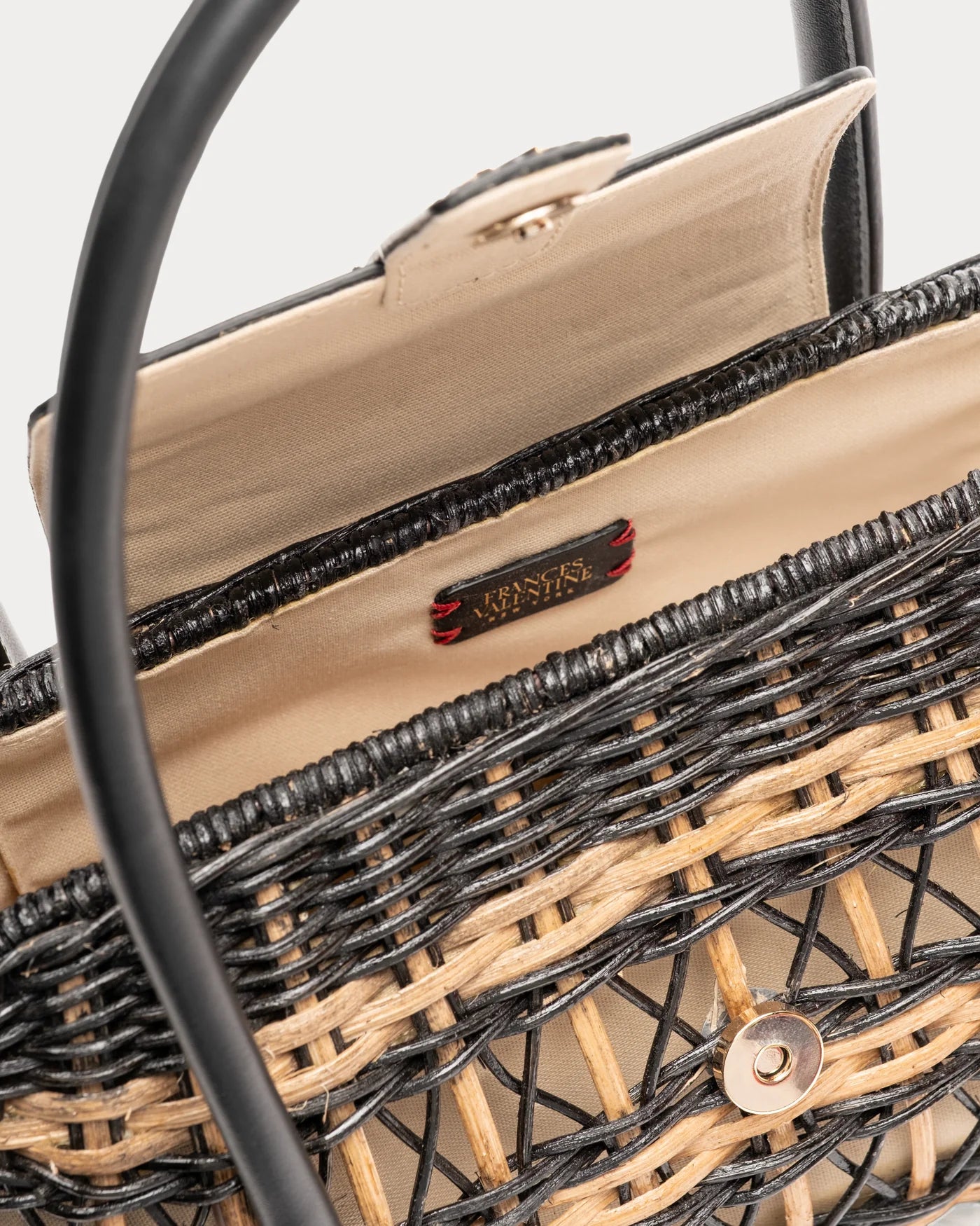 Tweety Basket - Black/Toast