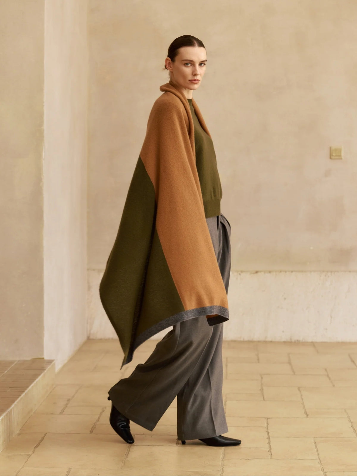 Colorblock Cashmere Travel Wrap - Olive & Deep Chestnut