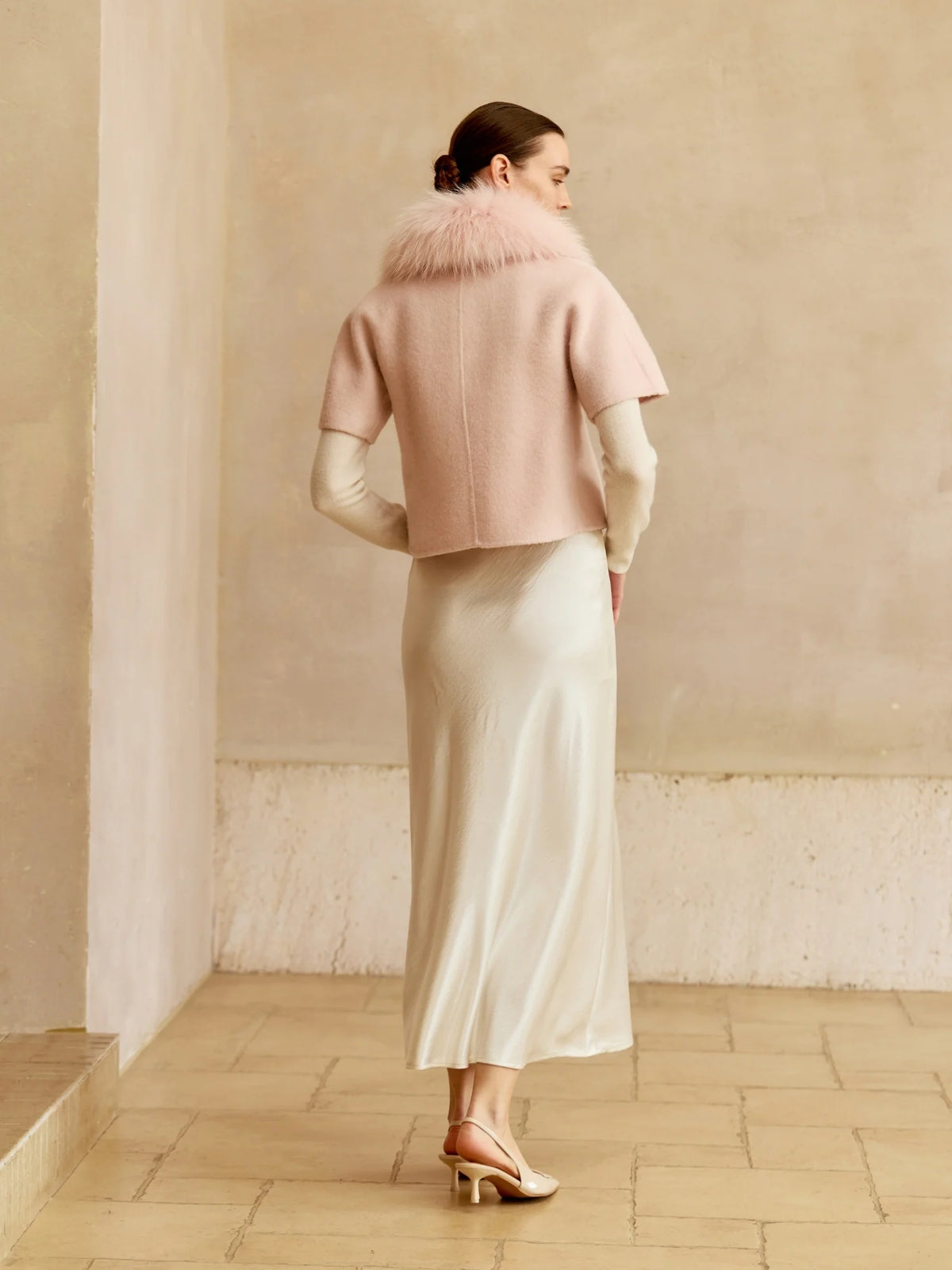 Short-Sleeve Jacket with Fur Collar