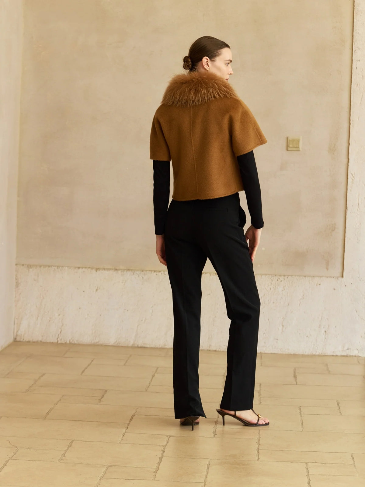 Short-Sleeve Jacket with Fur Collar