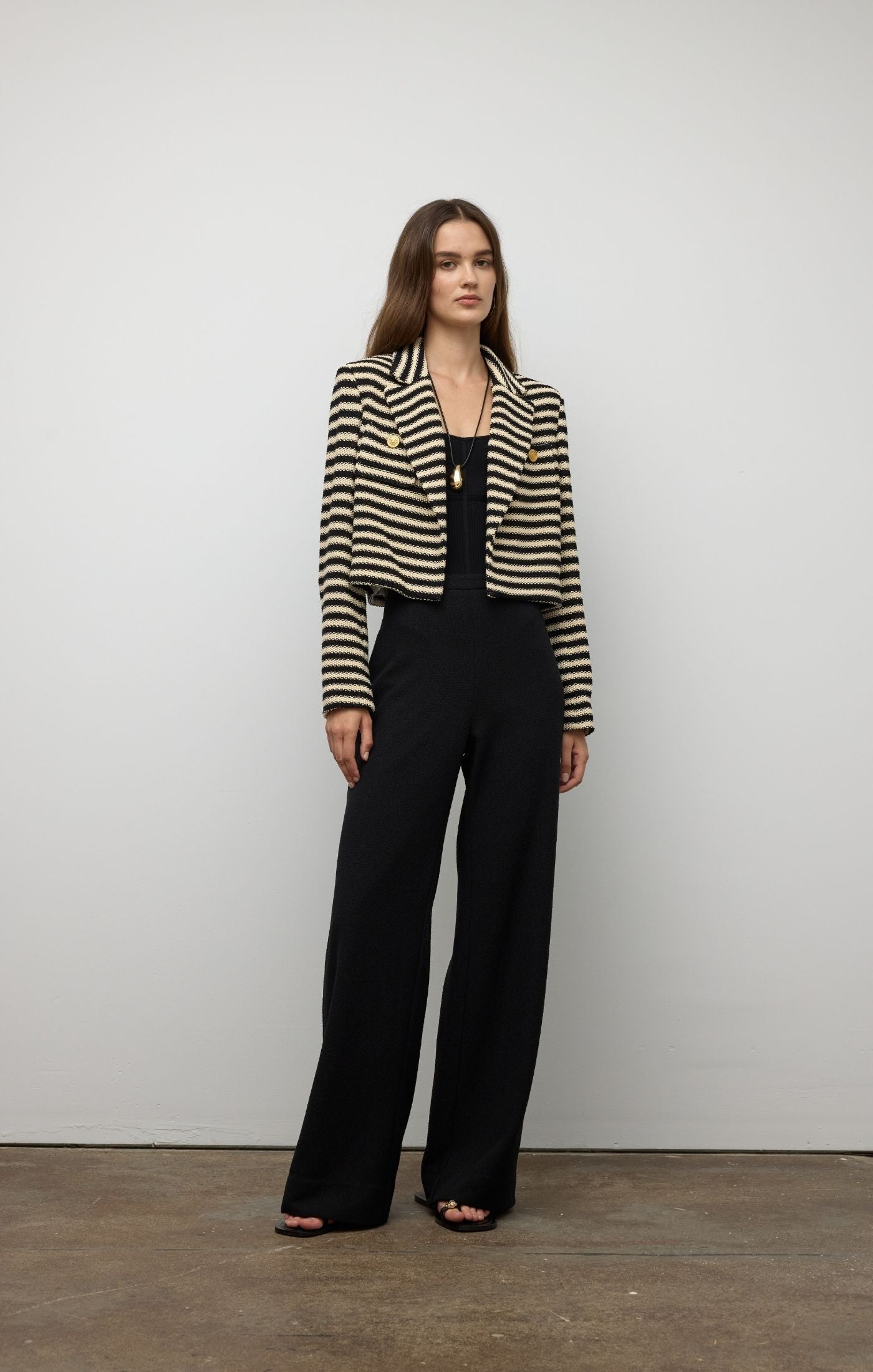 Cropped Knit Jacket - Black/Beige